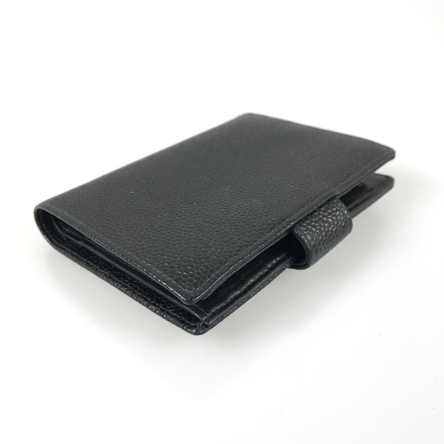 シャネル 二つ折り財布