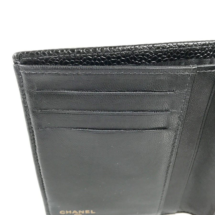 シャネル 二つ折り財布