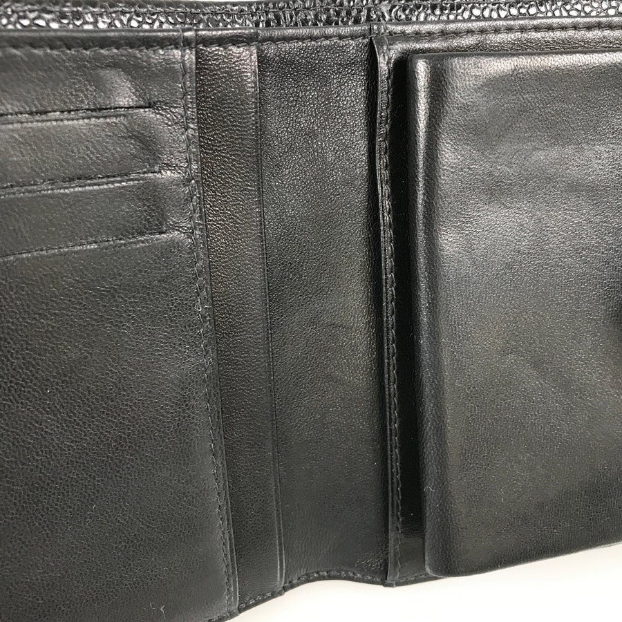 シャネル 二つ折り財布