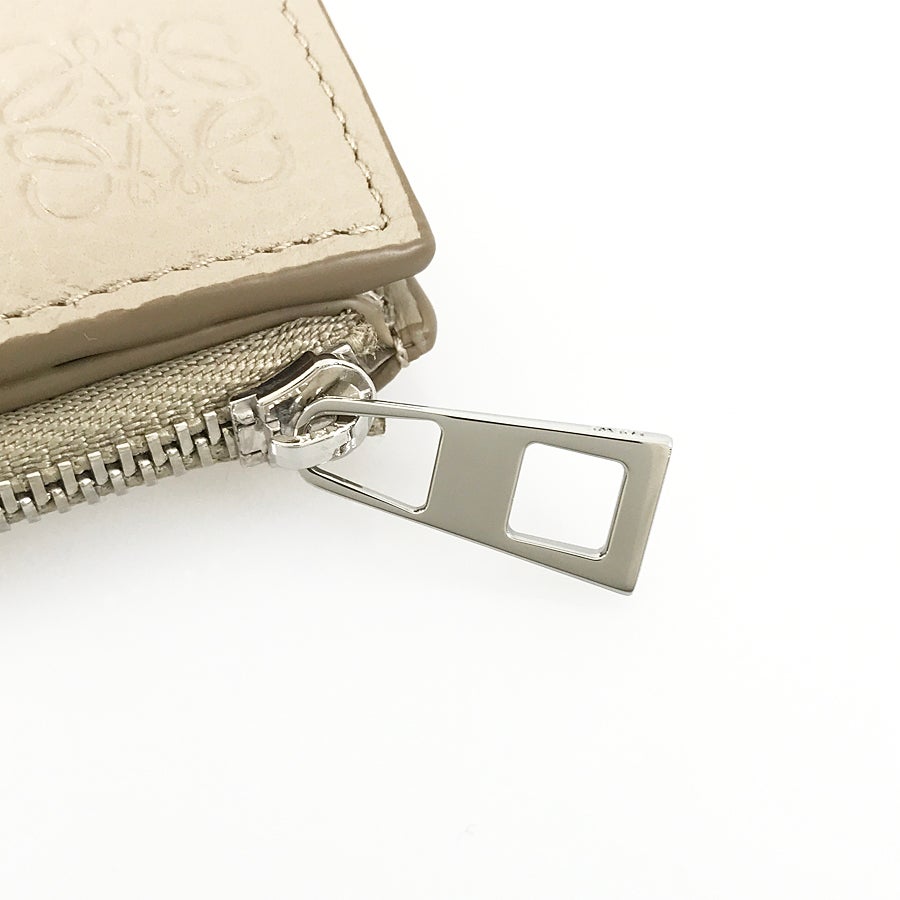 ロエベ 二つ折り財布