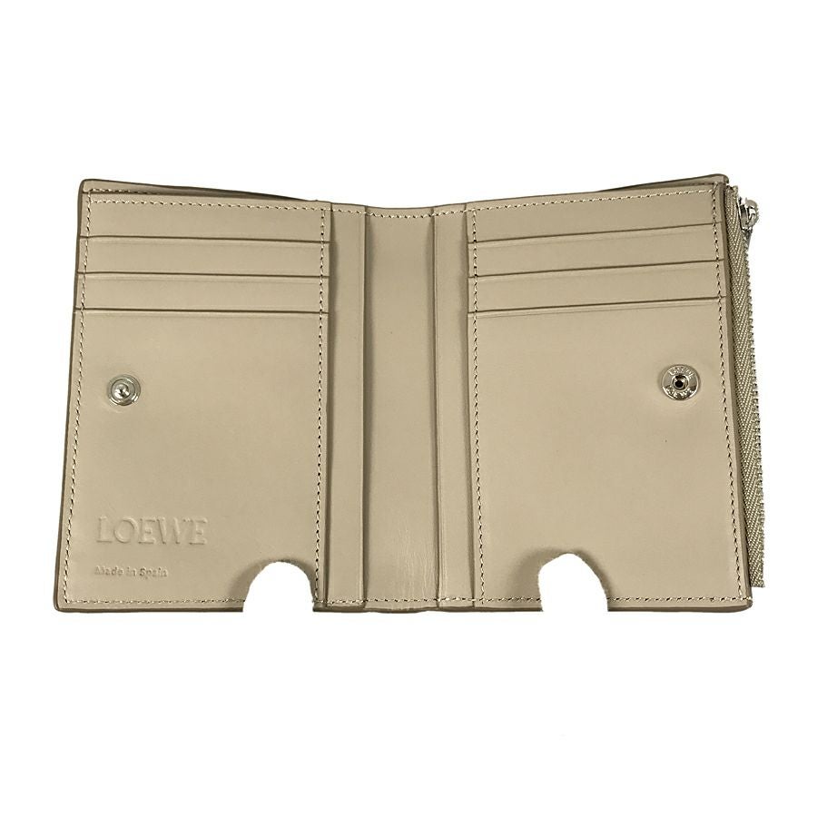 ロエベ 二つ折り財布