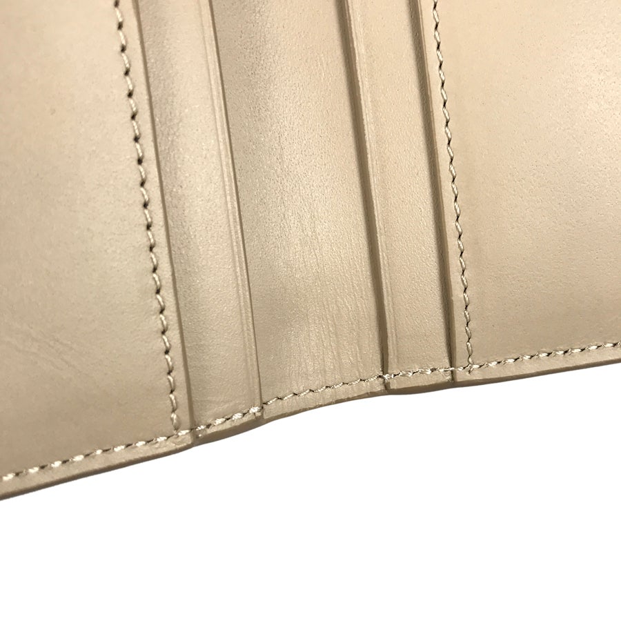 ロエベ 二つ折り財布