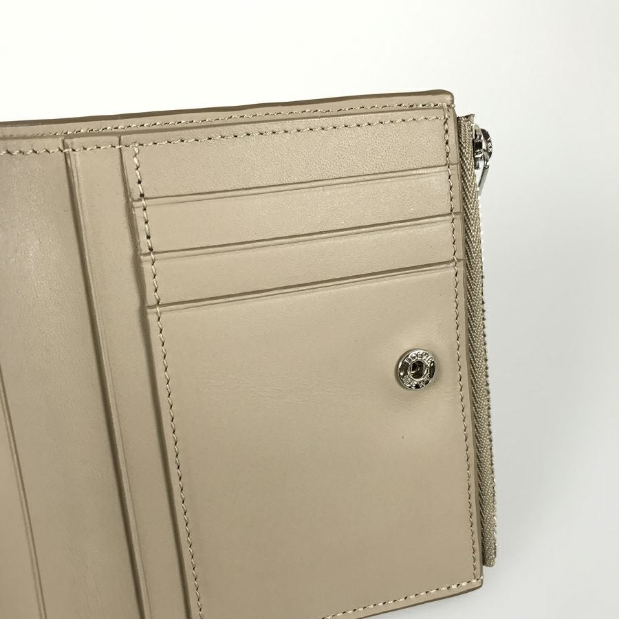 ロエベ 二つ折り財布