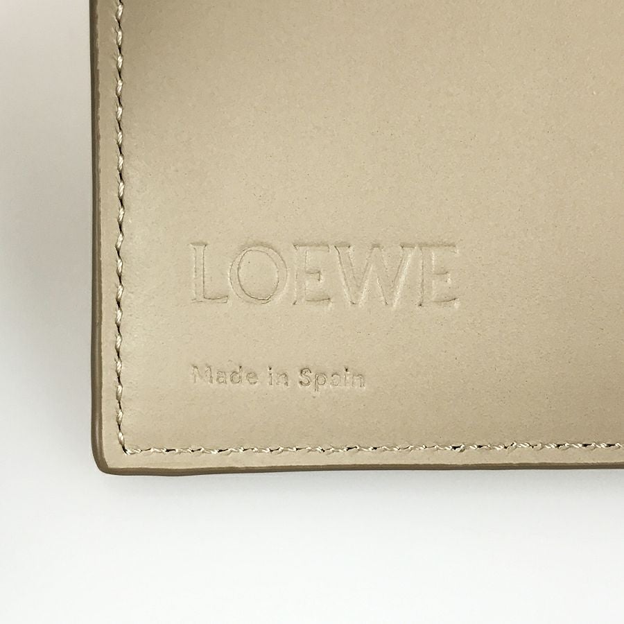 ロエベ 二つ折り財布