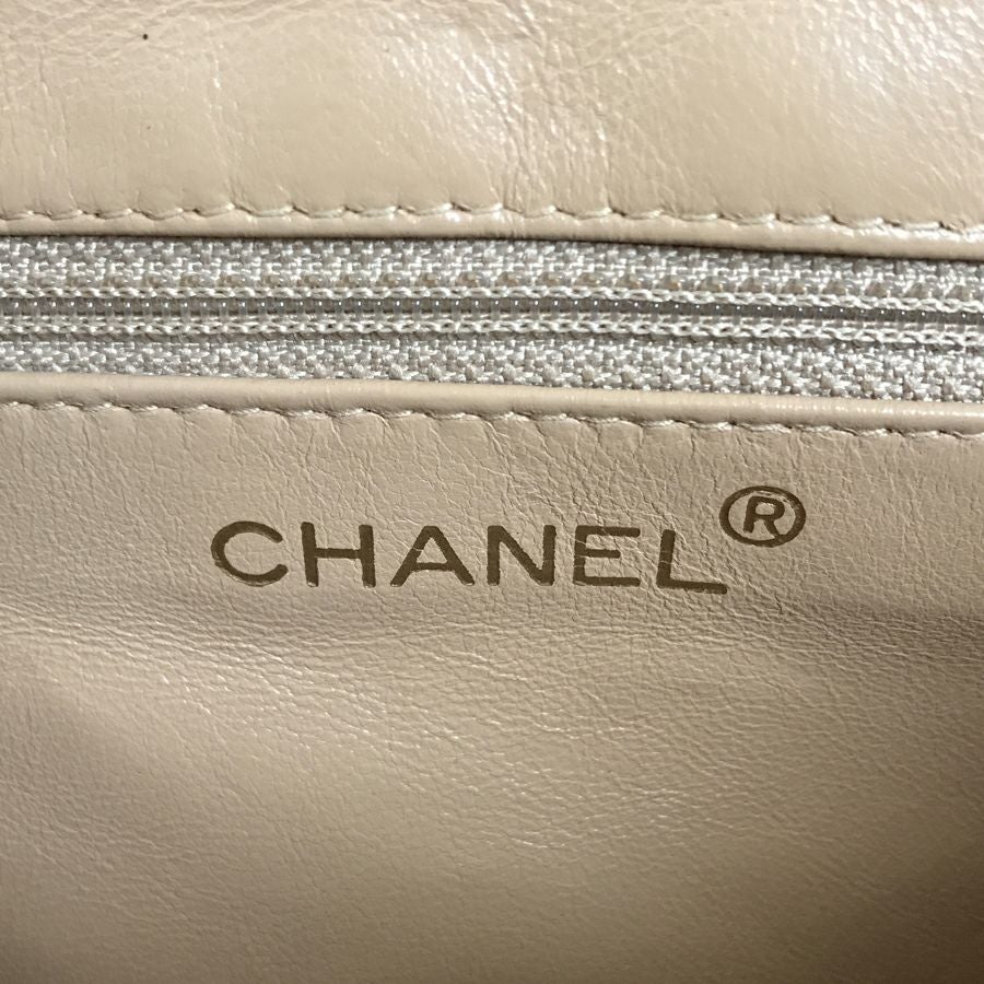 シャネル ショルダーバッグ