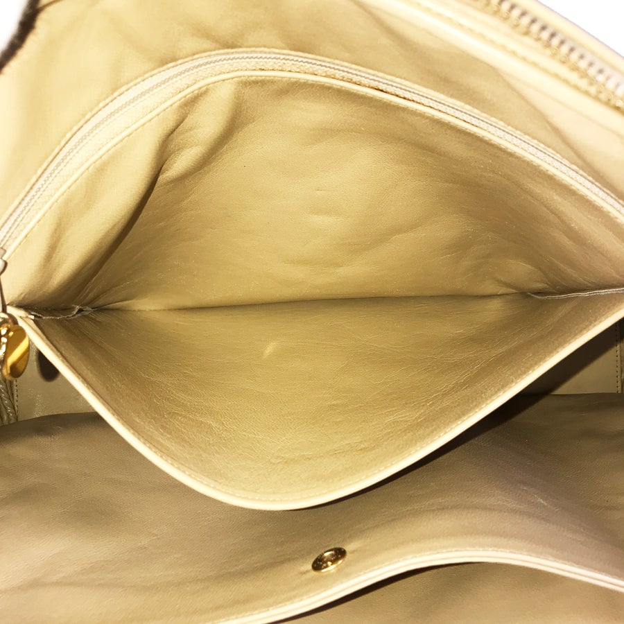 シャネル ショルダーバッグ