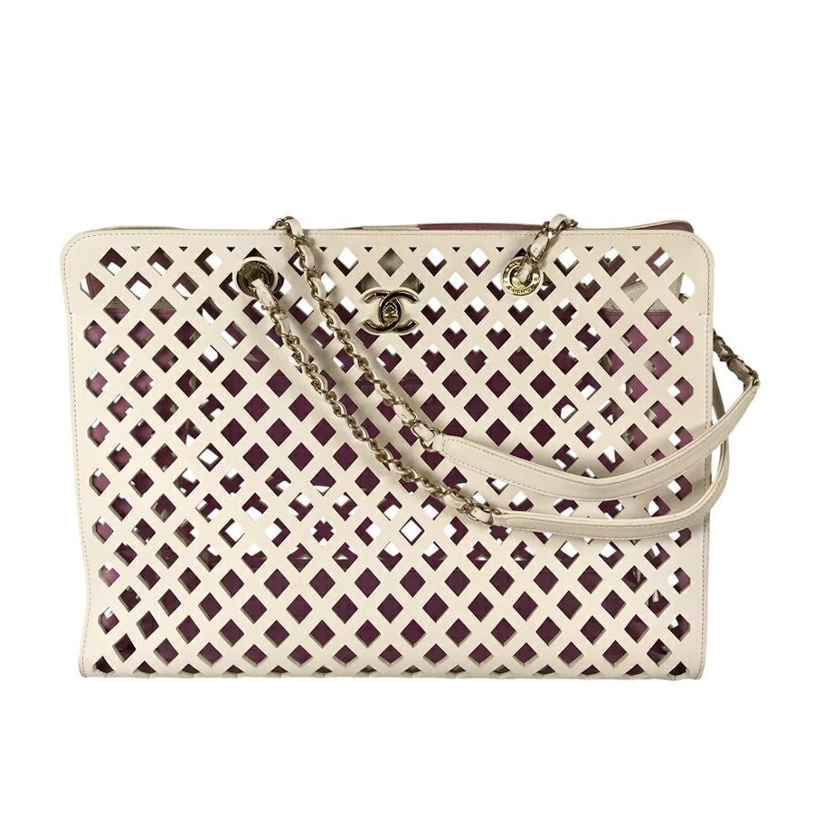 シャネル ショルダーバッグ