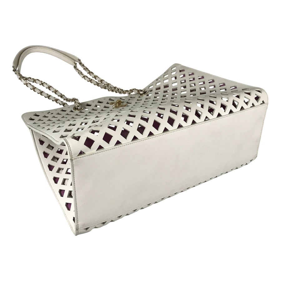 シャネル ショルダーバッグ