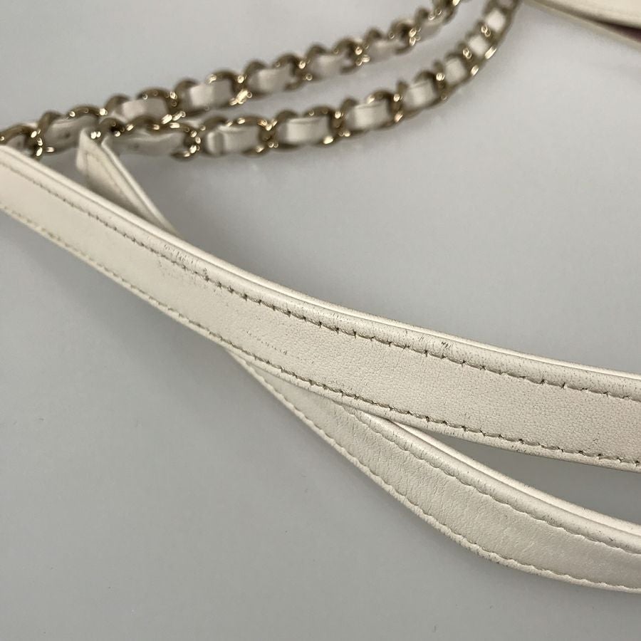 シャネル ショルダーバッグ