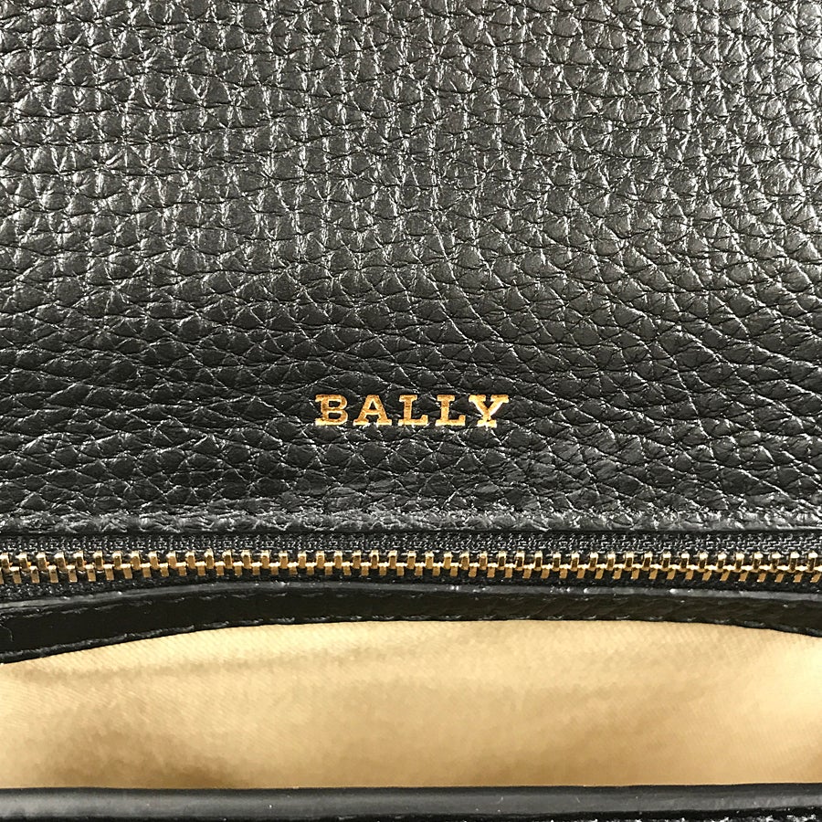 バリー ショルダーバッグ