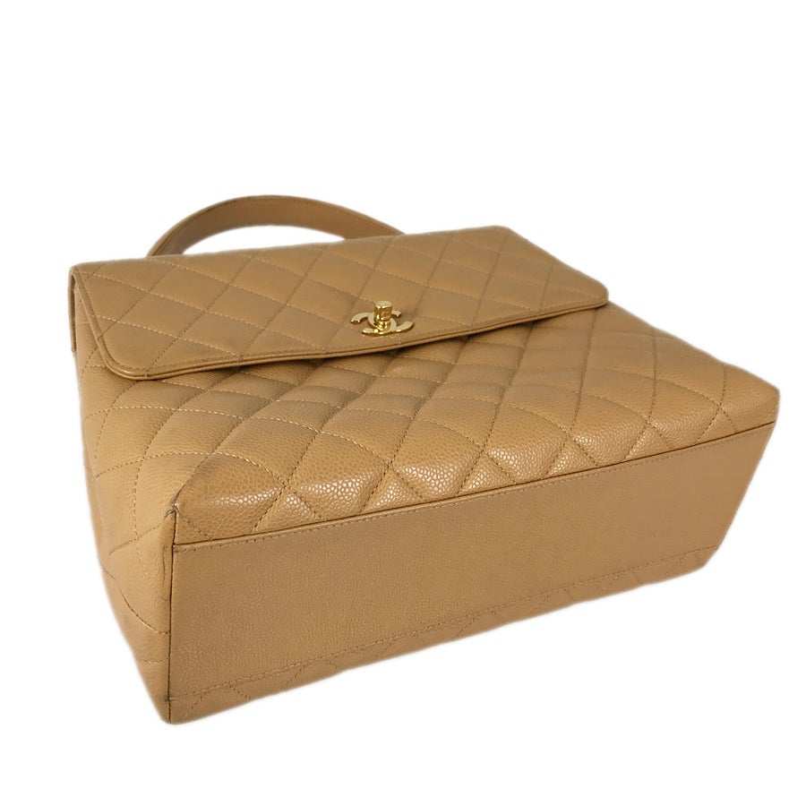 シャネル ハンドバッグ