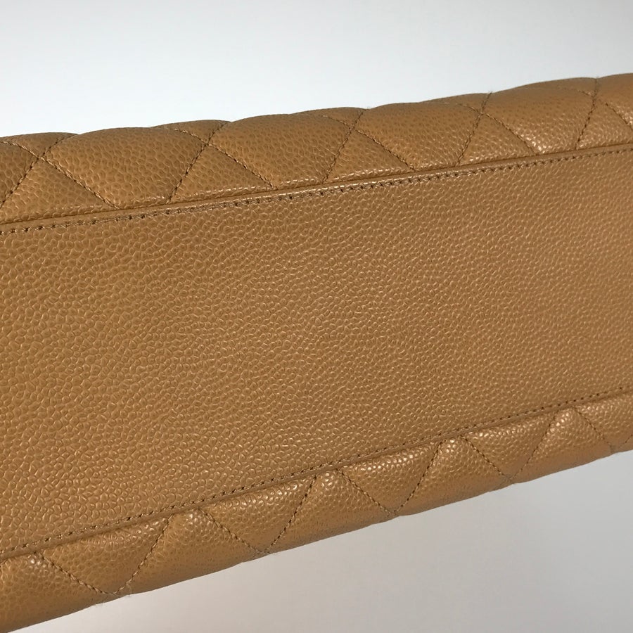 シャネル ハンドバッグ