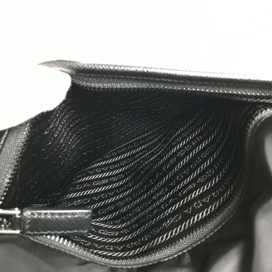 プラダ ショルダーバッグ