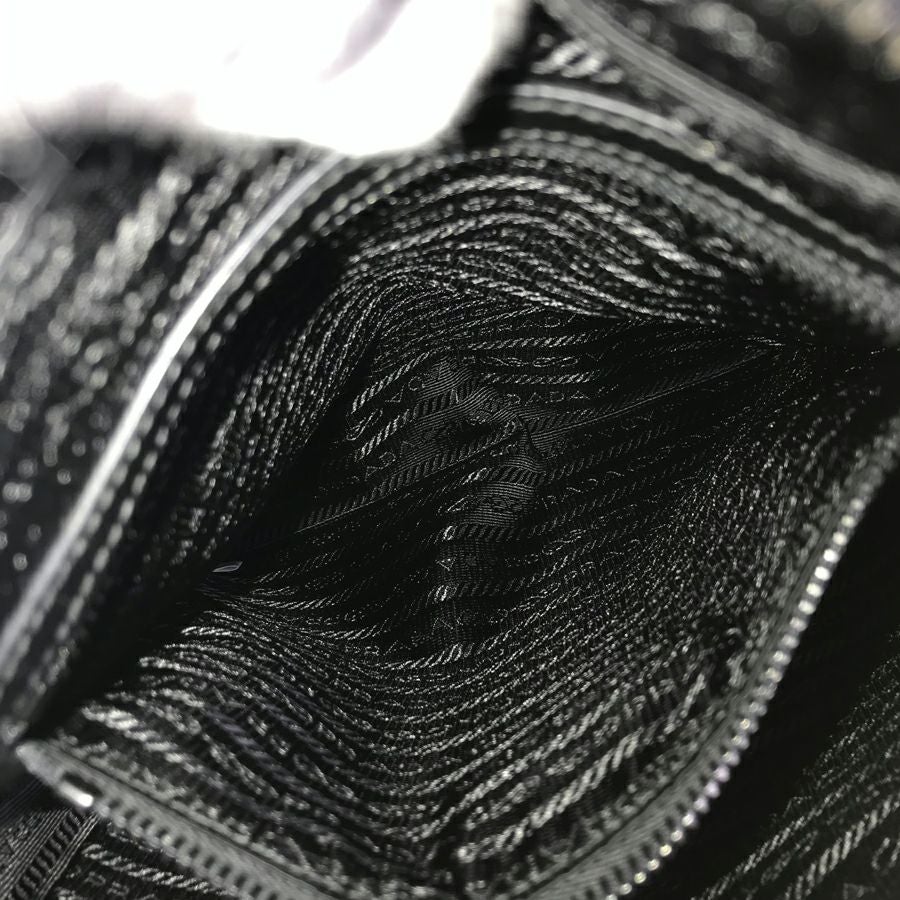 プラダ ショルダーバッグ