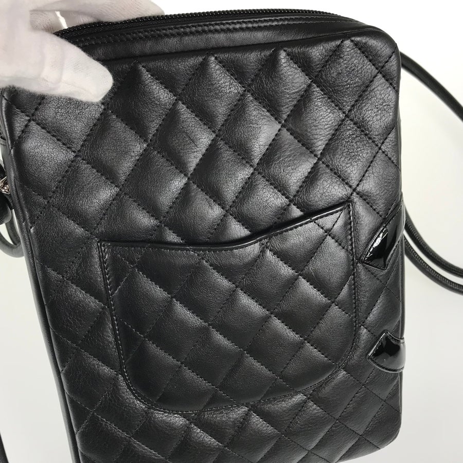 シャネル ショルダーバッグ