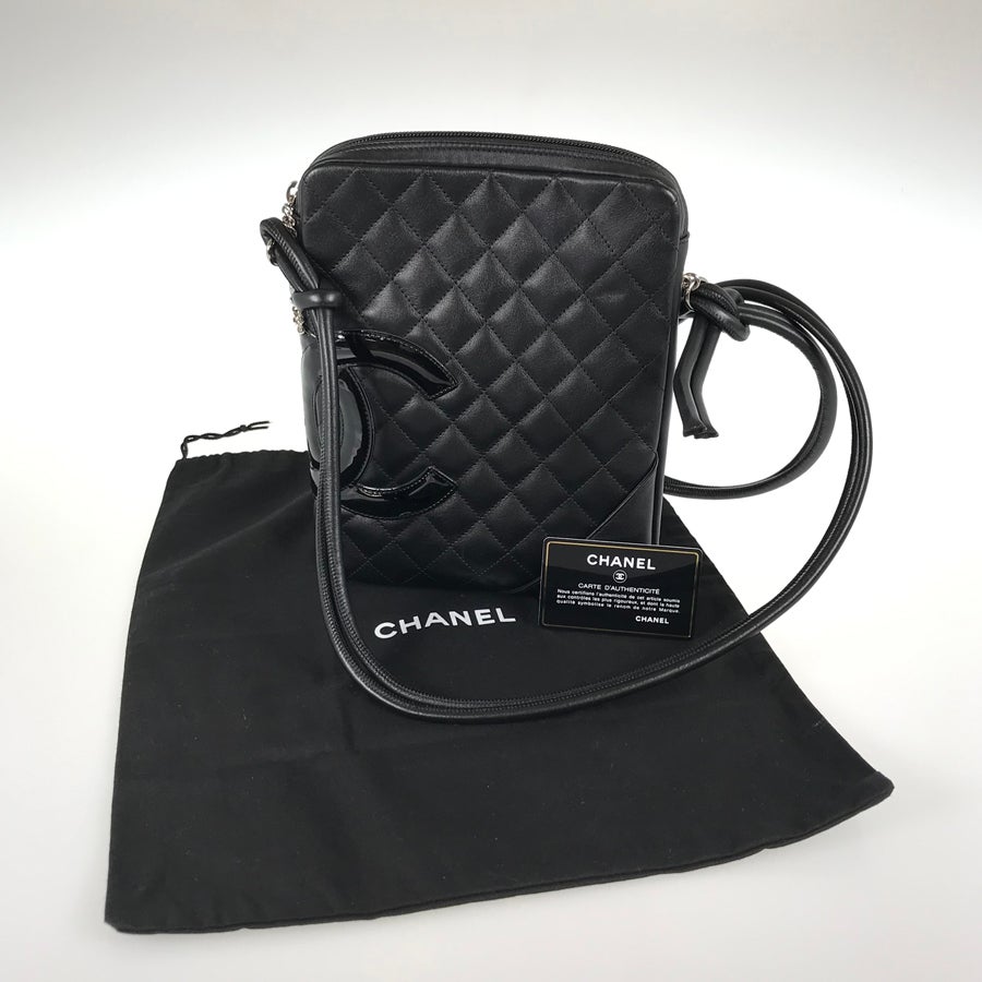 シャネル ショルダーバッグ