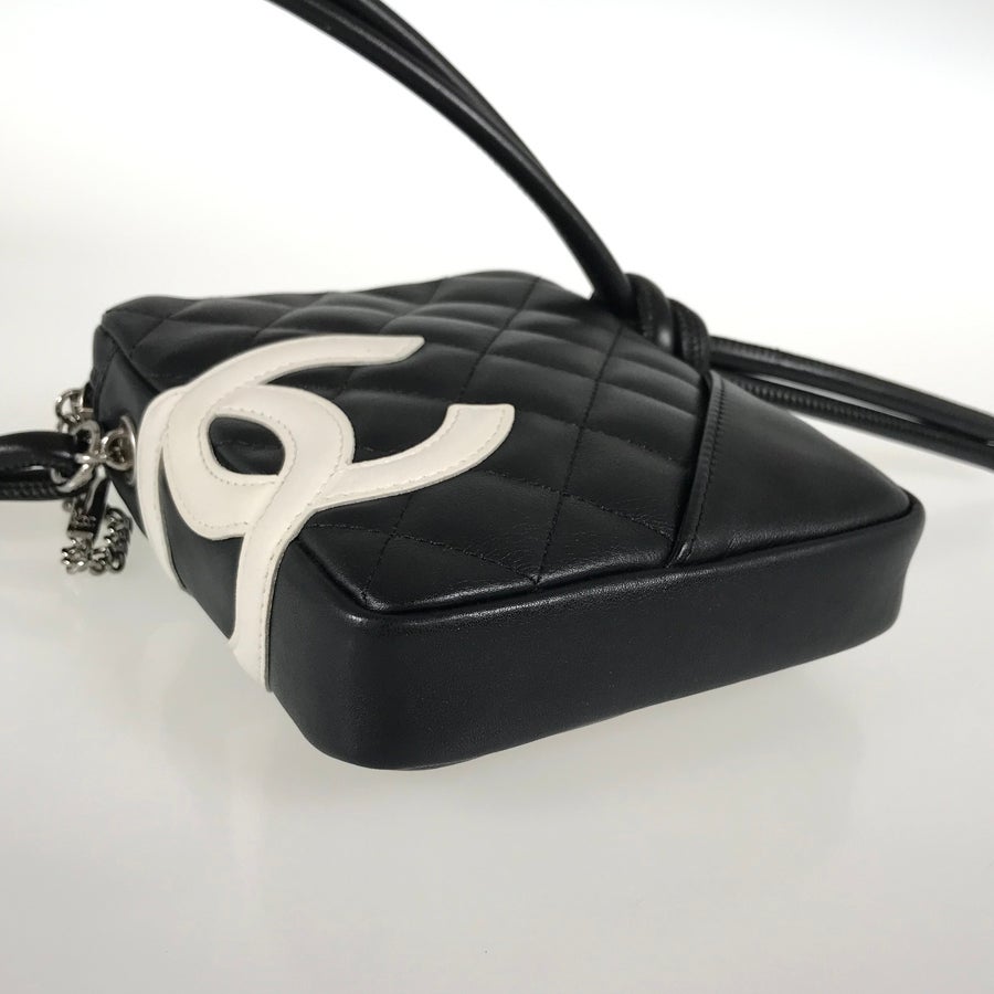 シャネル ショルダーバッグ