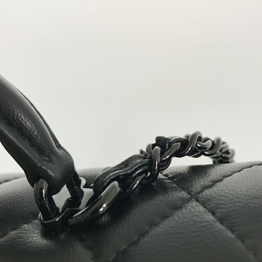 シャネル ショルダーバッグ