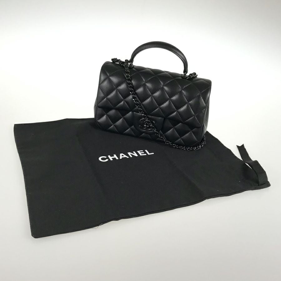 シャネル ショルダーバッグ