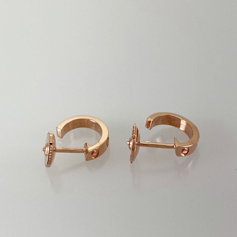 カルティエ ピアス