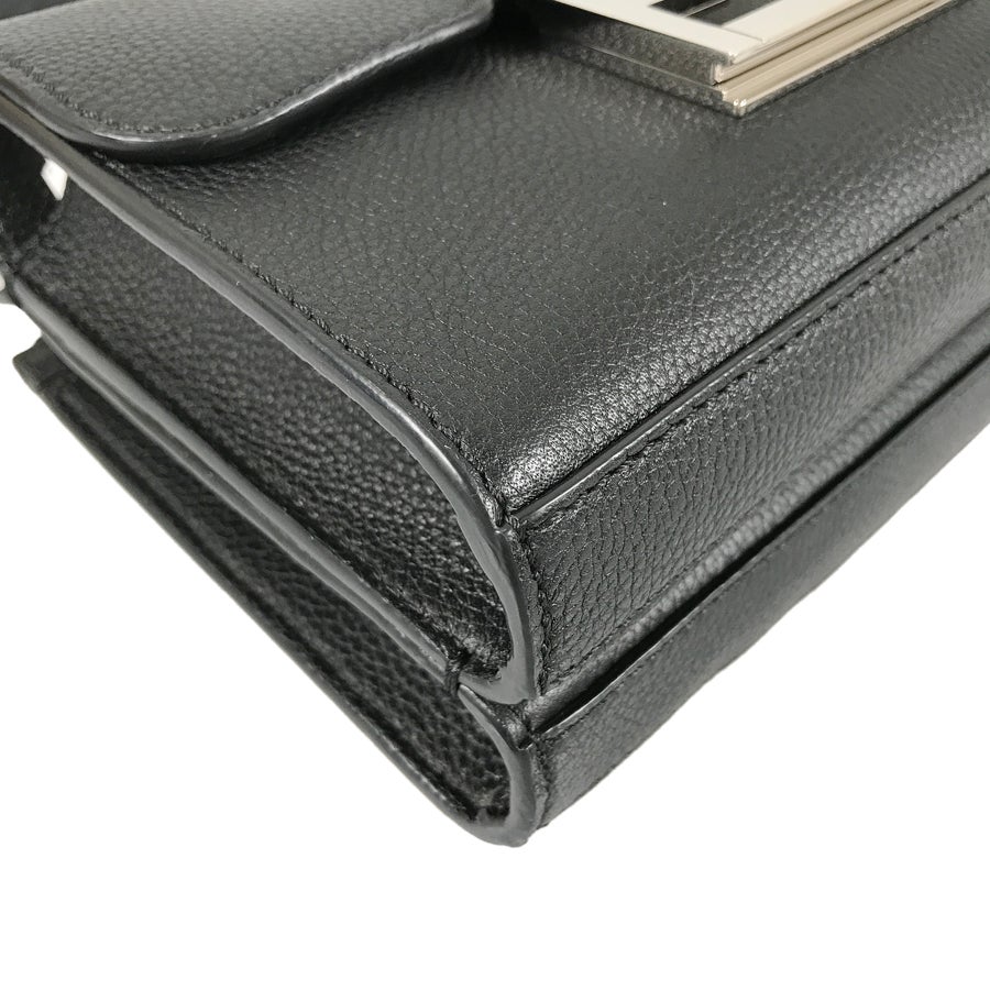 フェンディ ショルダーバッグ