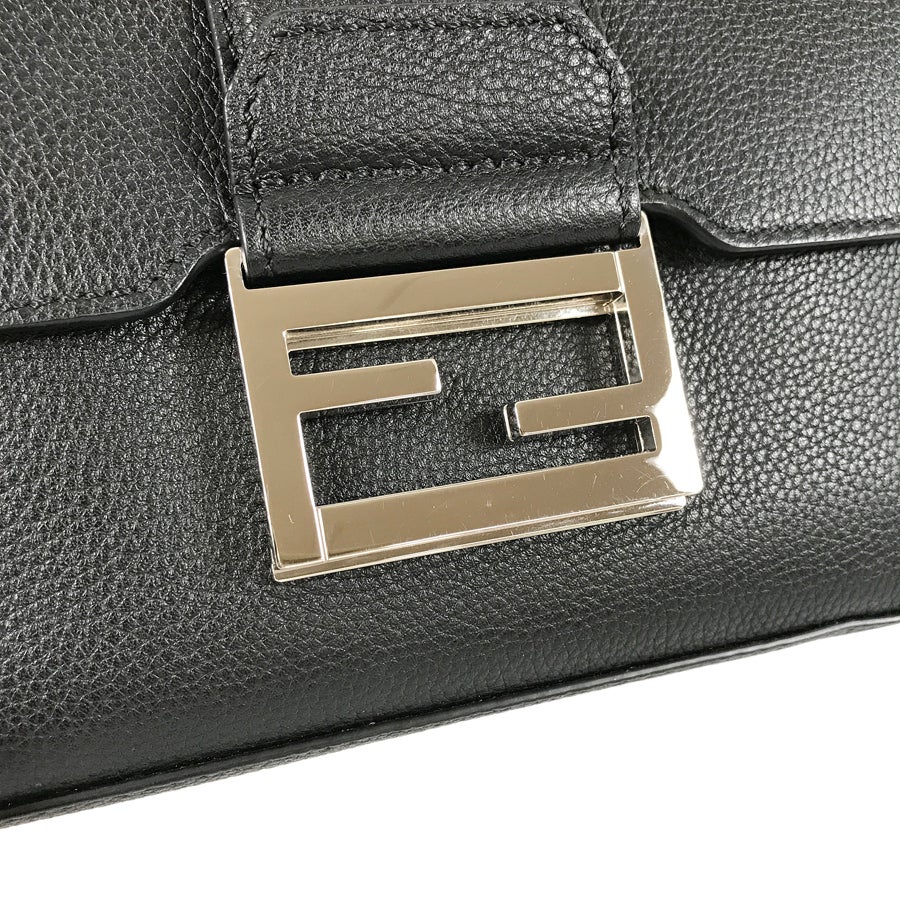 フェンディ ショルダーバッグ