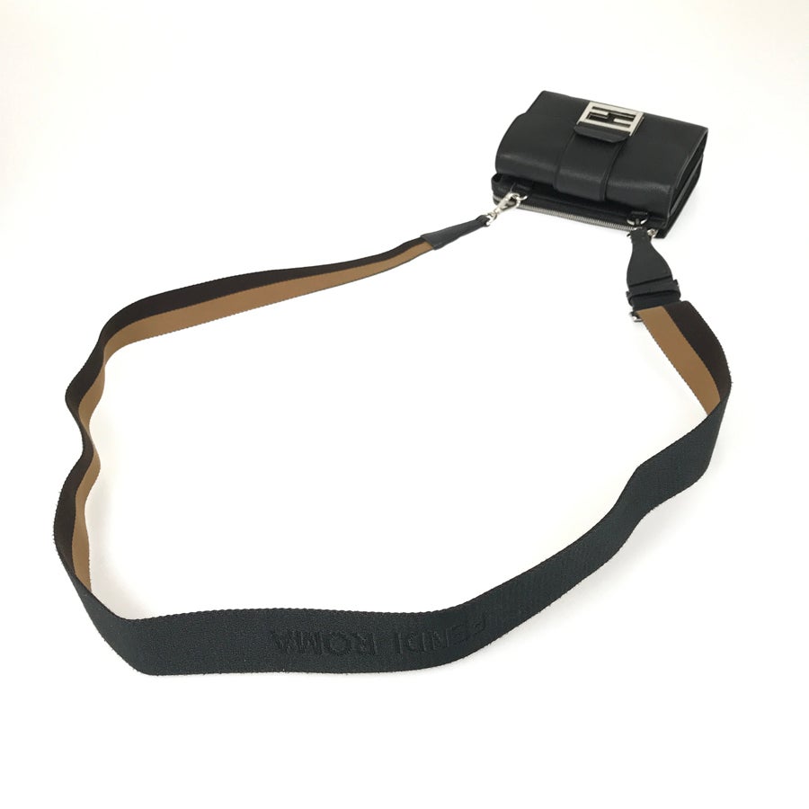 フェンディ ショルダーバッグ