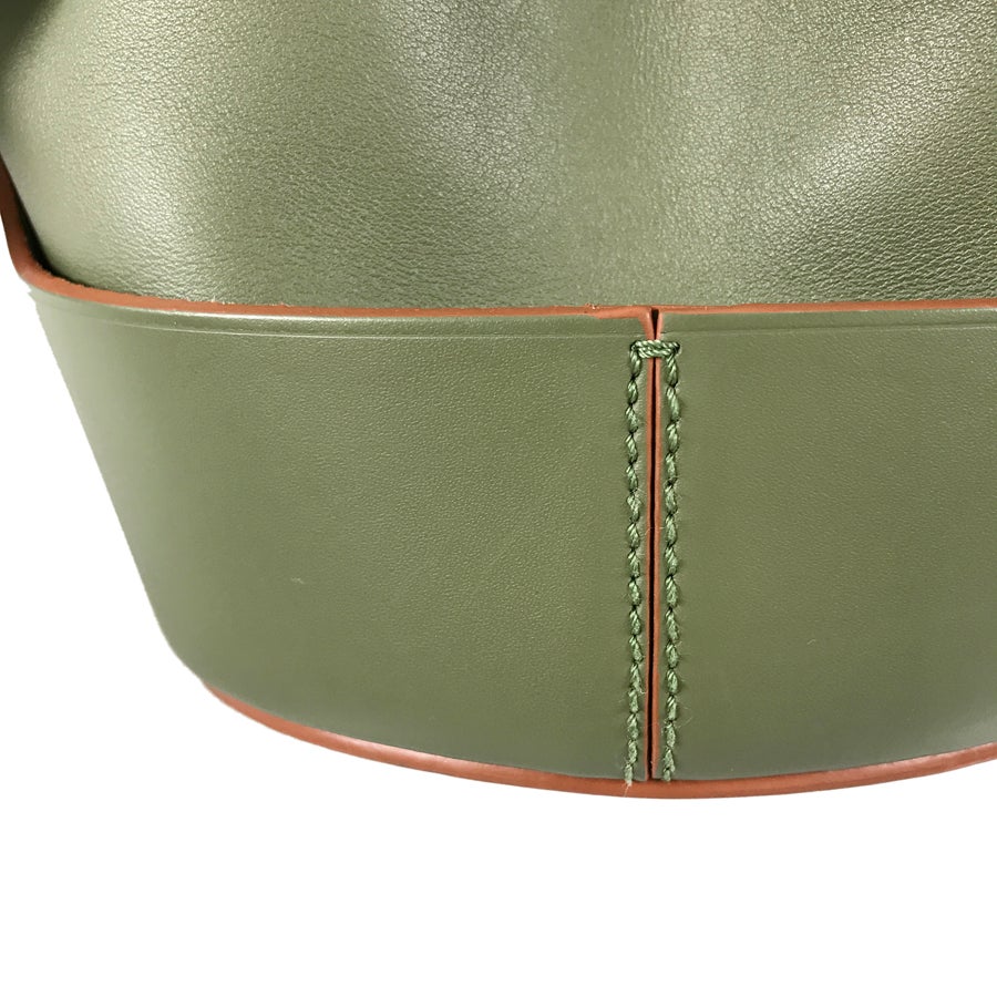 ロエベ ショルダーバッグ