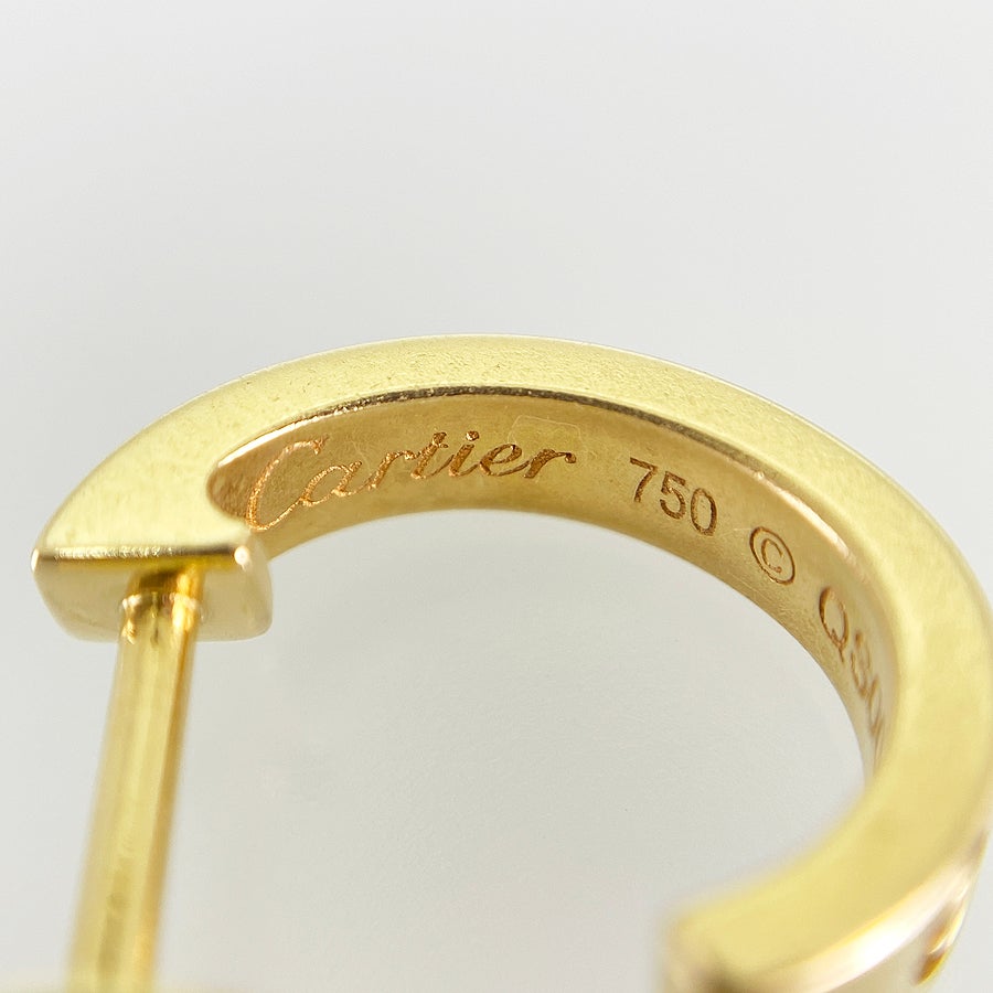 カルティエ ピアス