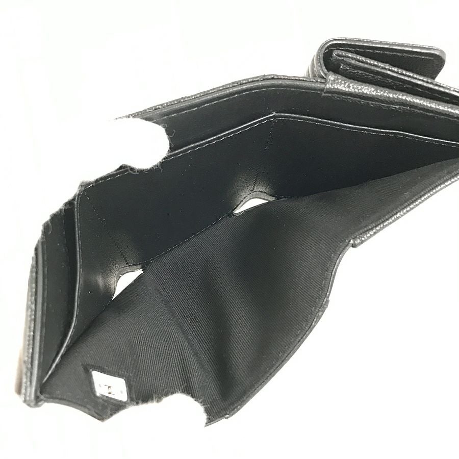 シャネル 三つ折り財布