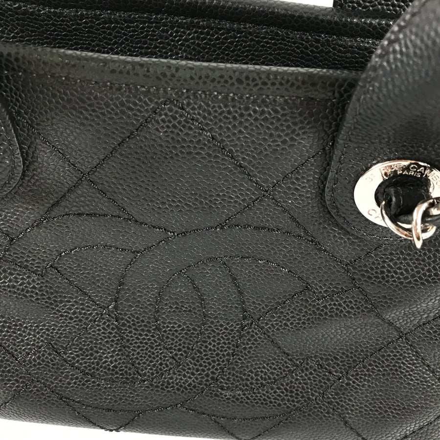 シャネル ショルダーバッグ