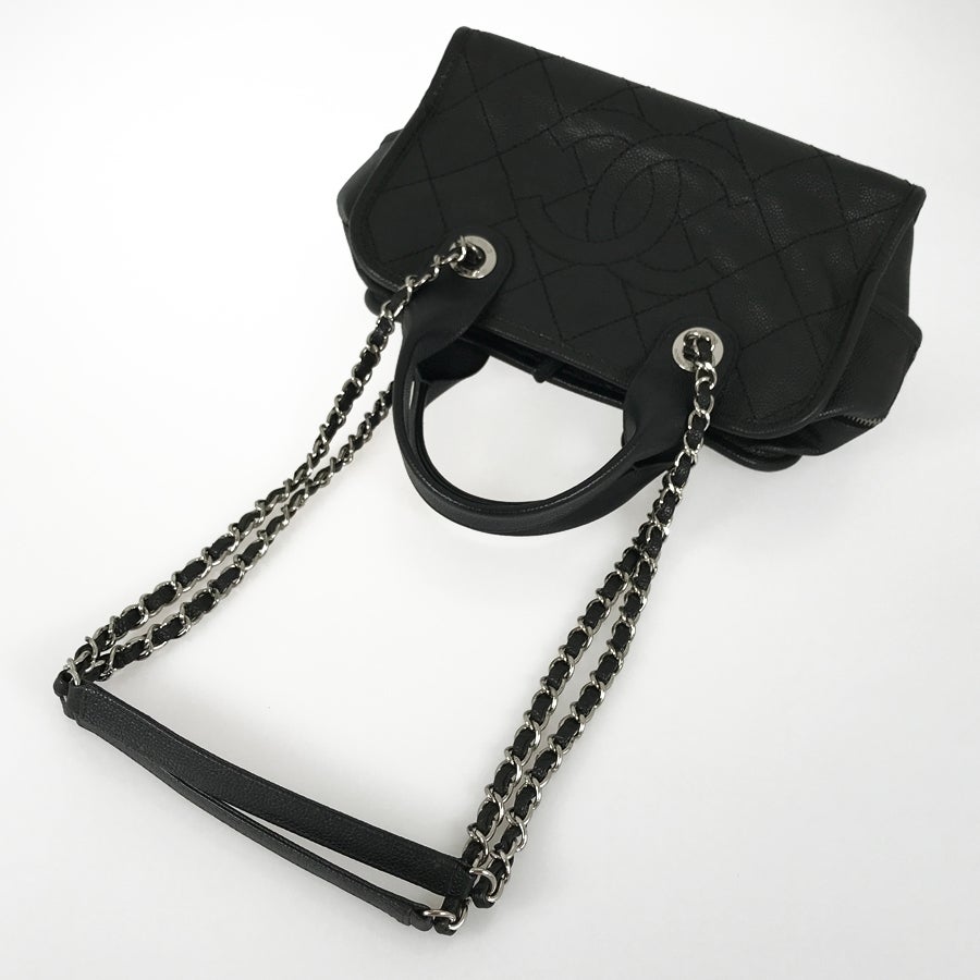 シャネル ショルダーバッグ