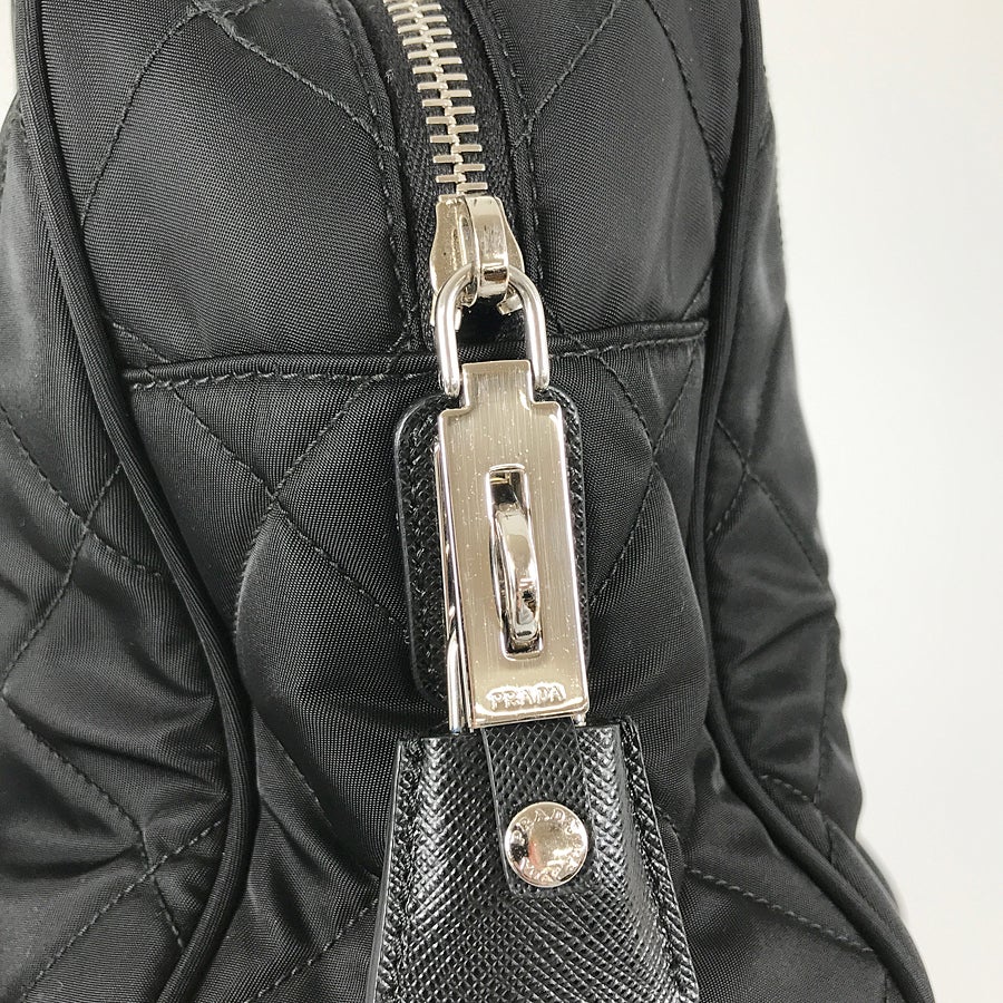 プラダ ショルダーバッグ