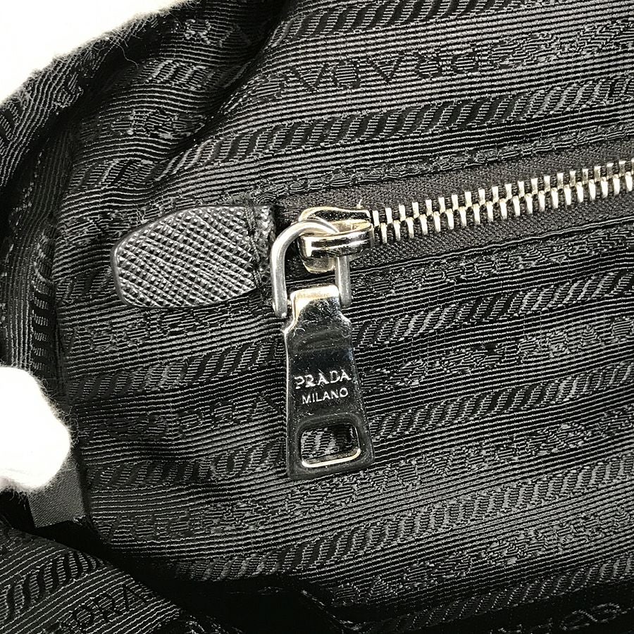 プラダ ショルダーバッグ