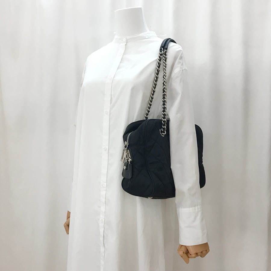 プラダ ショルダーバッグ