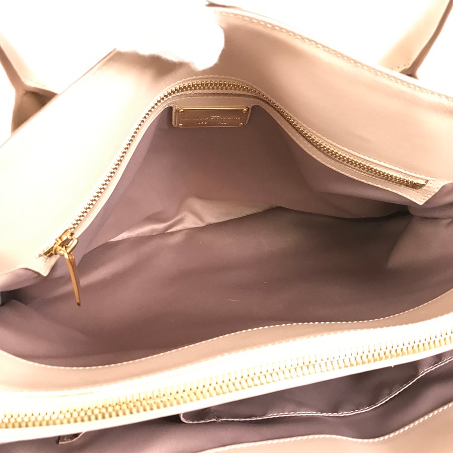 サルヴァトーレフェラガモ トートバッグ