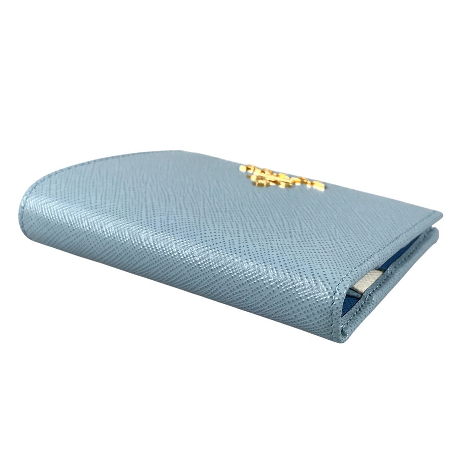 プラダ 二つ折り財布