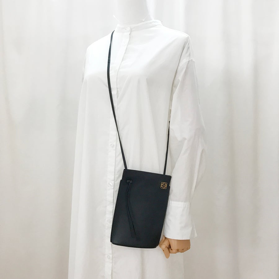 ロエベ ショルダーバッグ