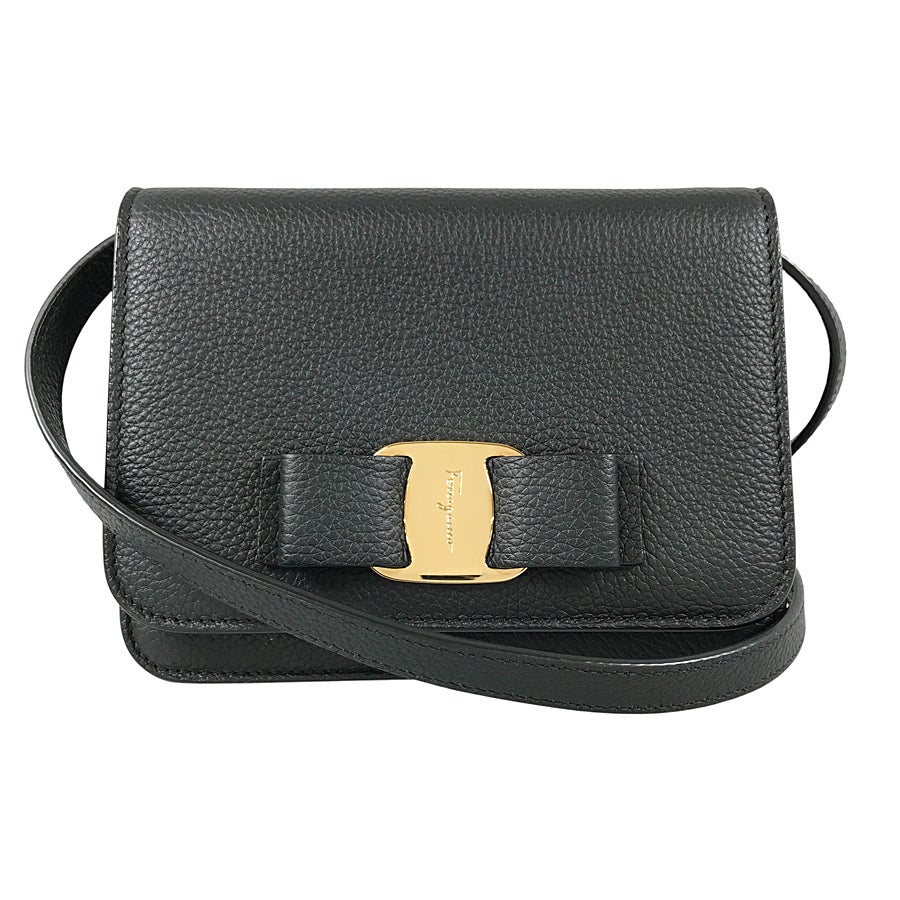 サルヴァトーレフェラガモ ショルダーバッグ