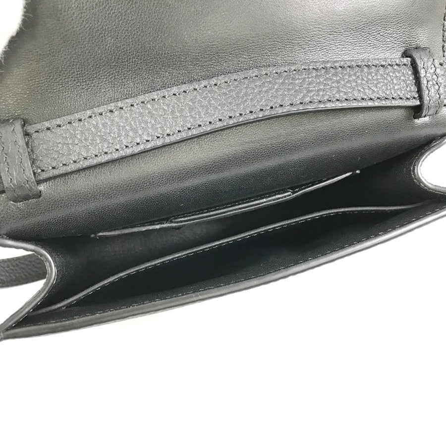 サルヴァトーレフェラガモ ショルダーバッグ