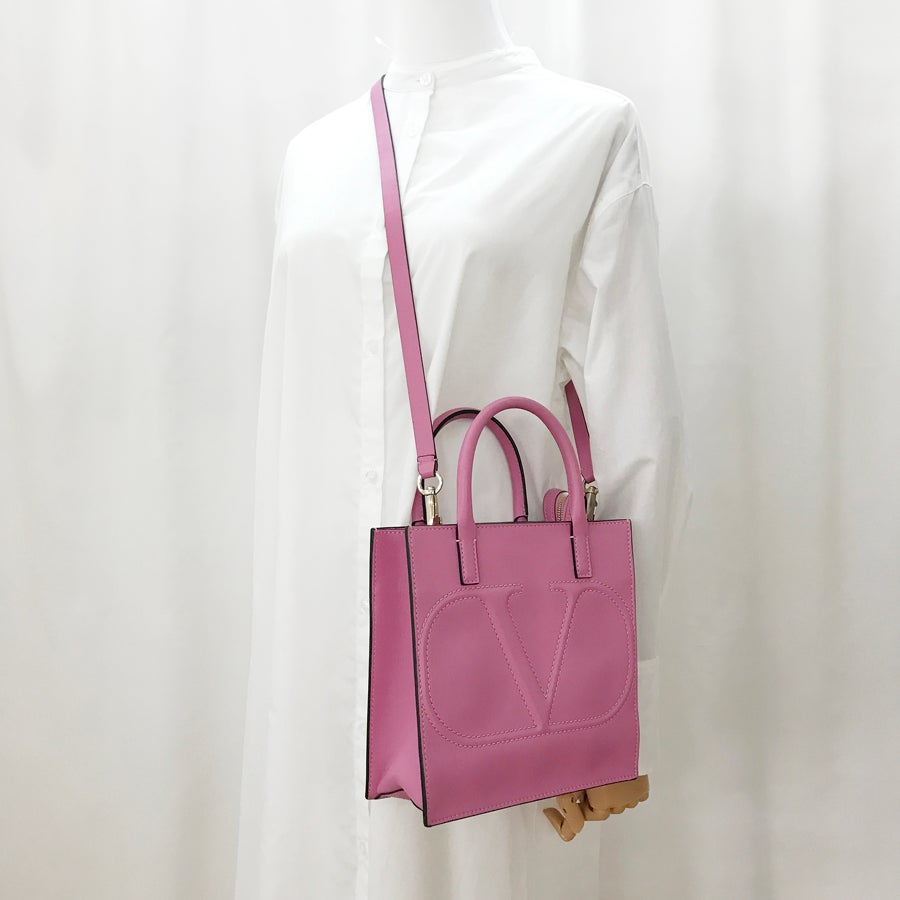 ヴァレンティノ ガラヴァーニ ハンドバッグ