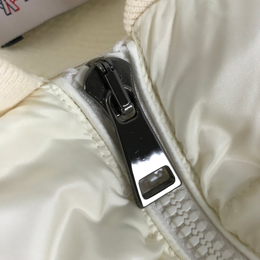 モンクレール レディース ダウンジャケット