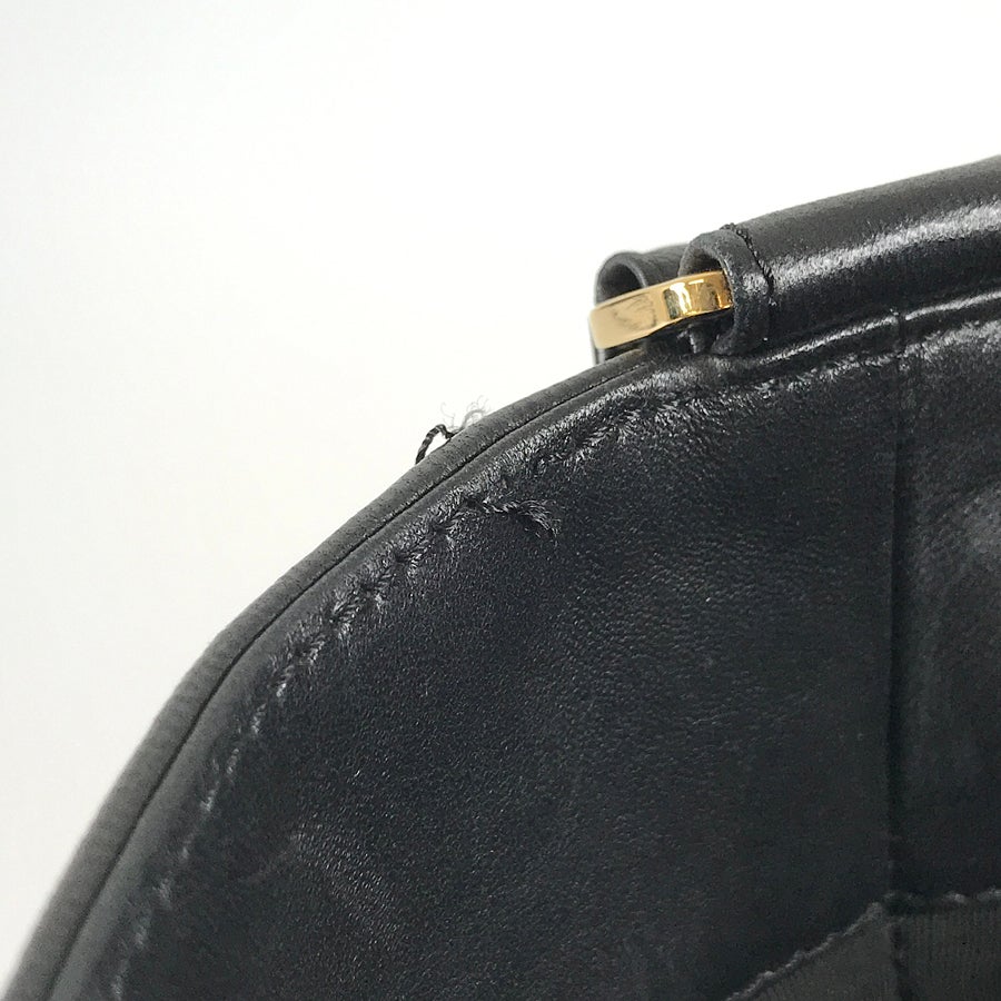 シャネル ショルダーバッグ