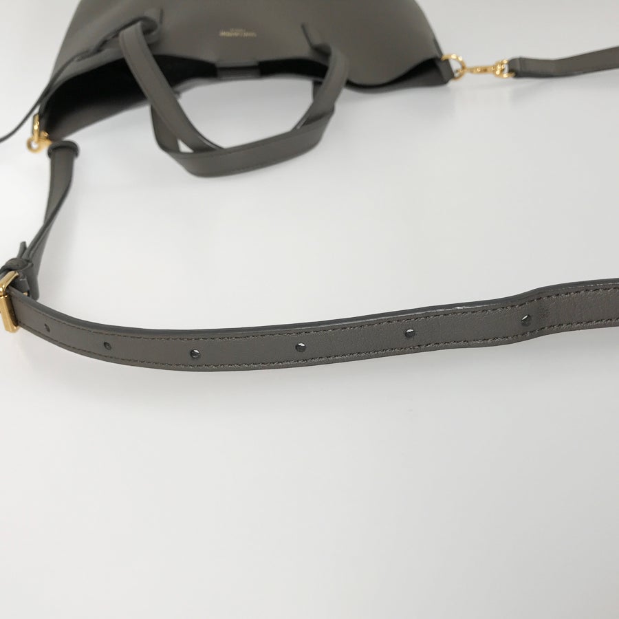 イヴ・サンローラン トートバッグ