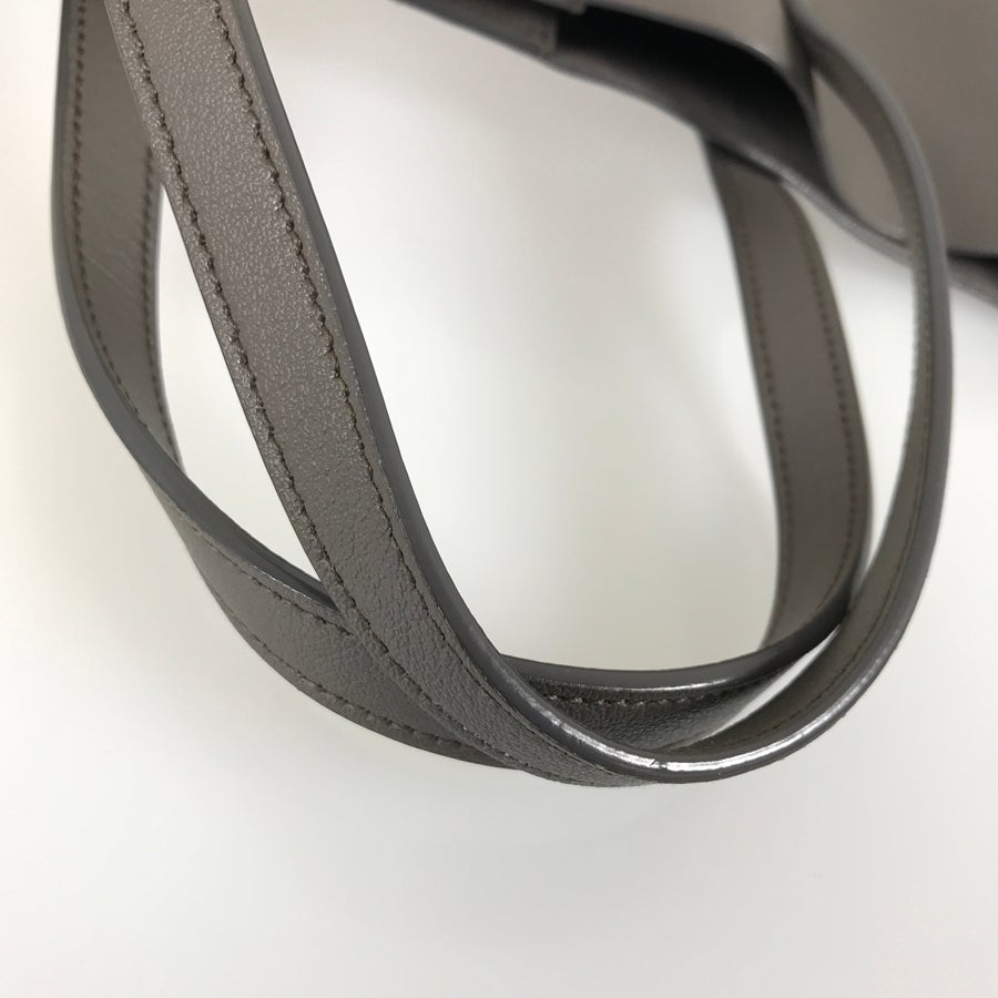 イヴ・サンローラン トートバッグ