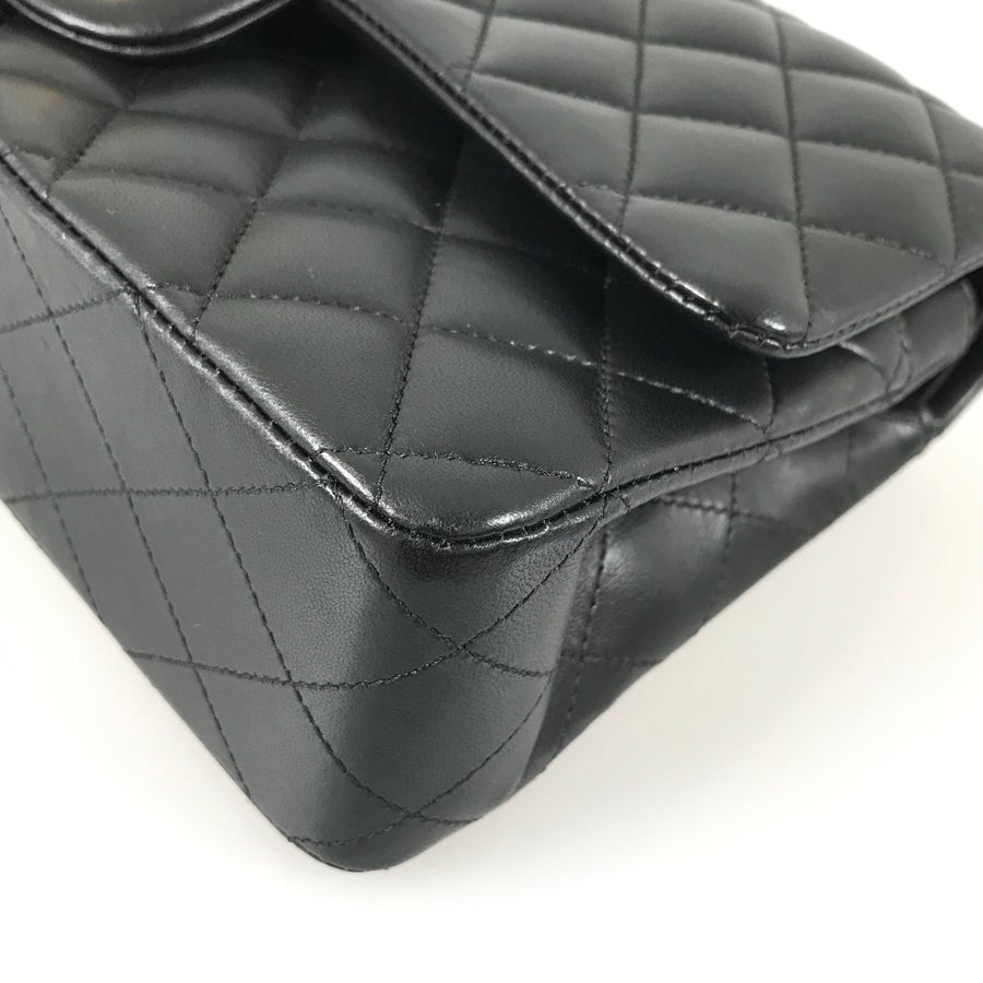 シャネル ショルダーバッグ