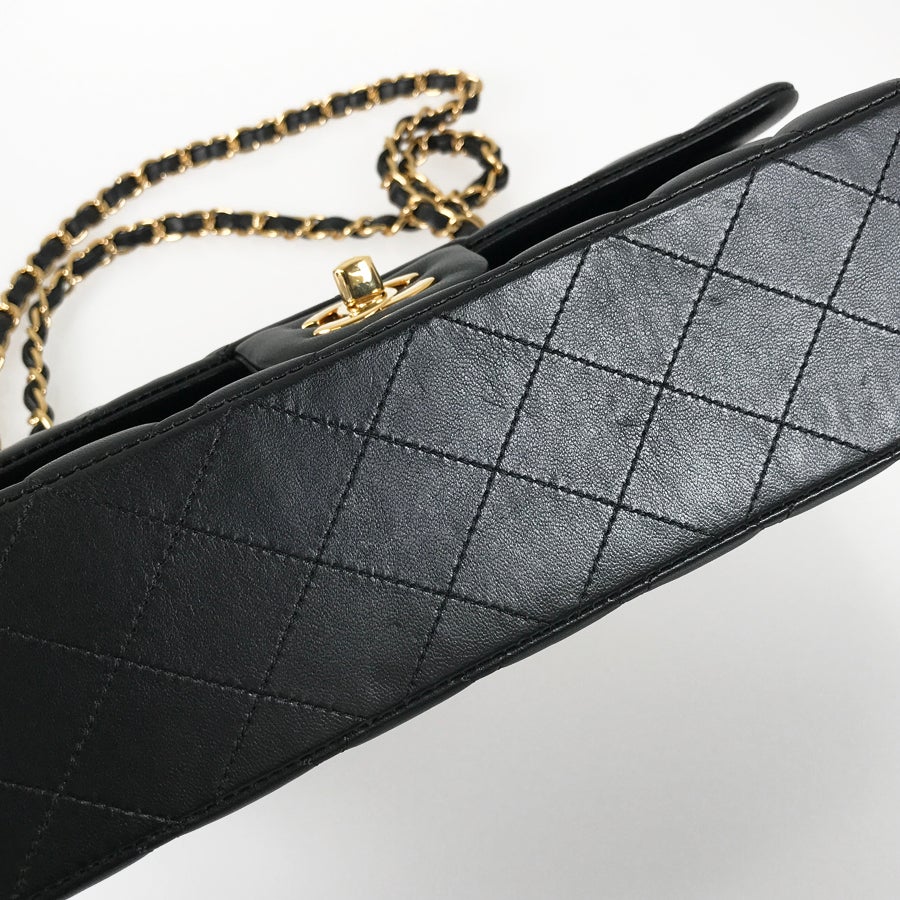 シャネル ショルダーバッグ