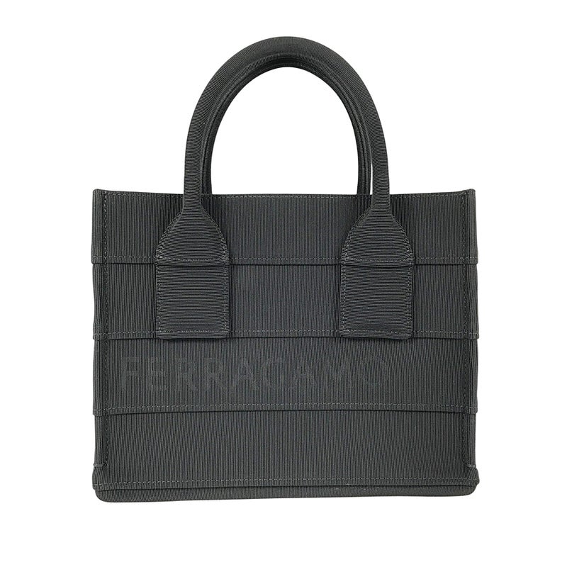 サルヴァトーレフェラガモ トートバッグ