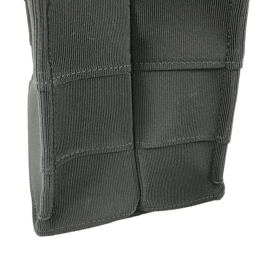 サルヴァトーレフェラガモ トートバッグ