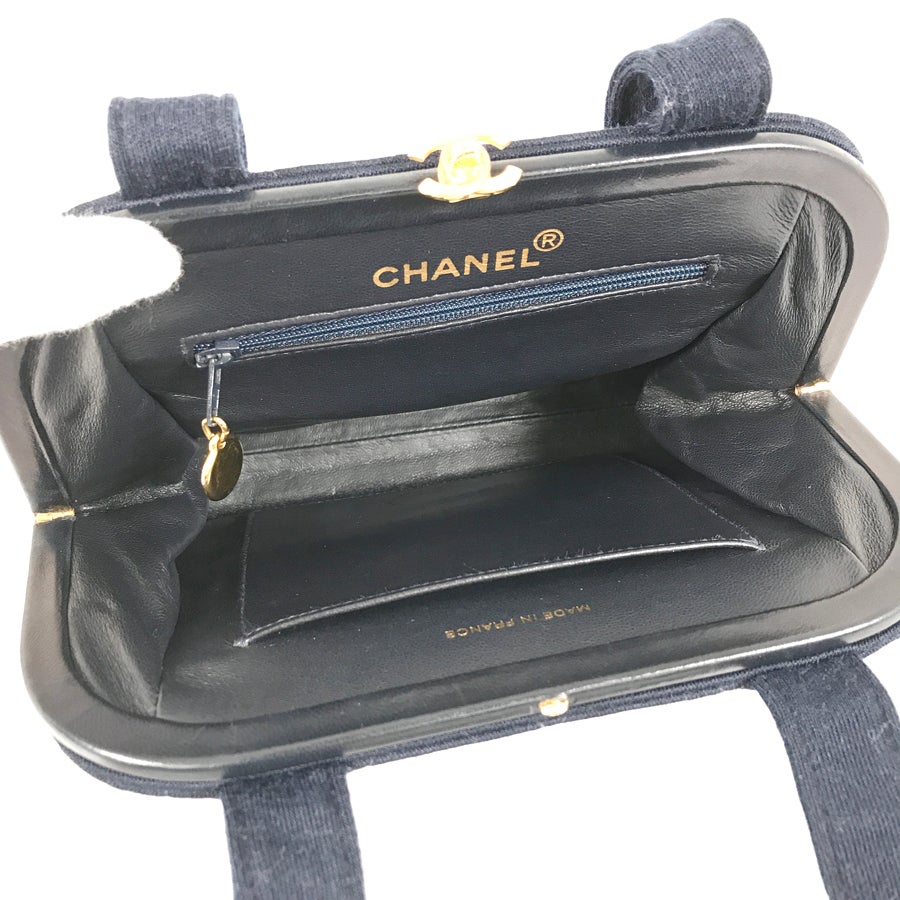 シャネル ハンドバッグ